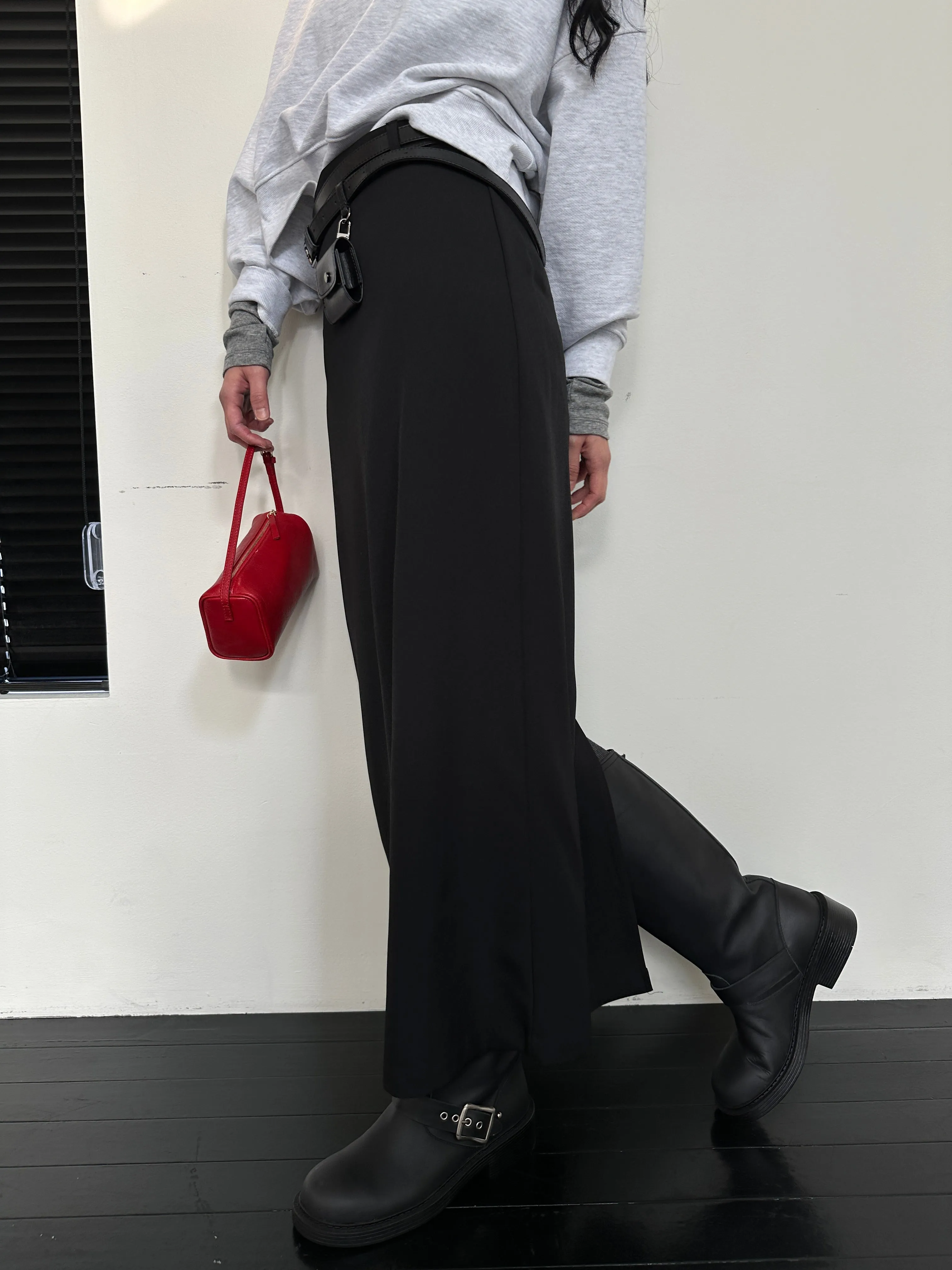 Basic belted pencil skirt