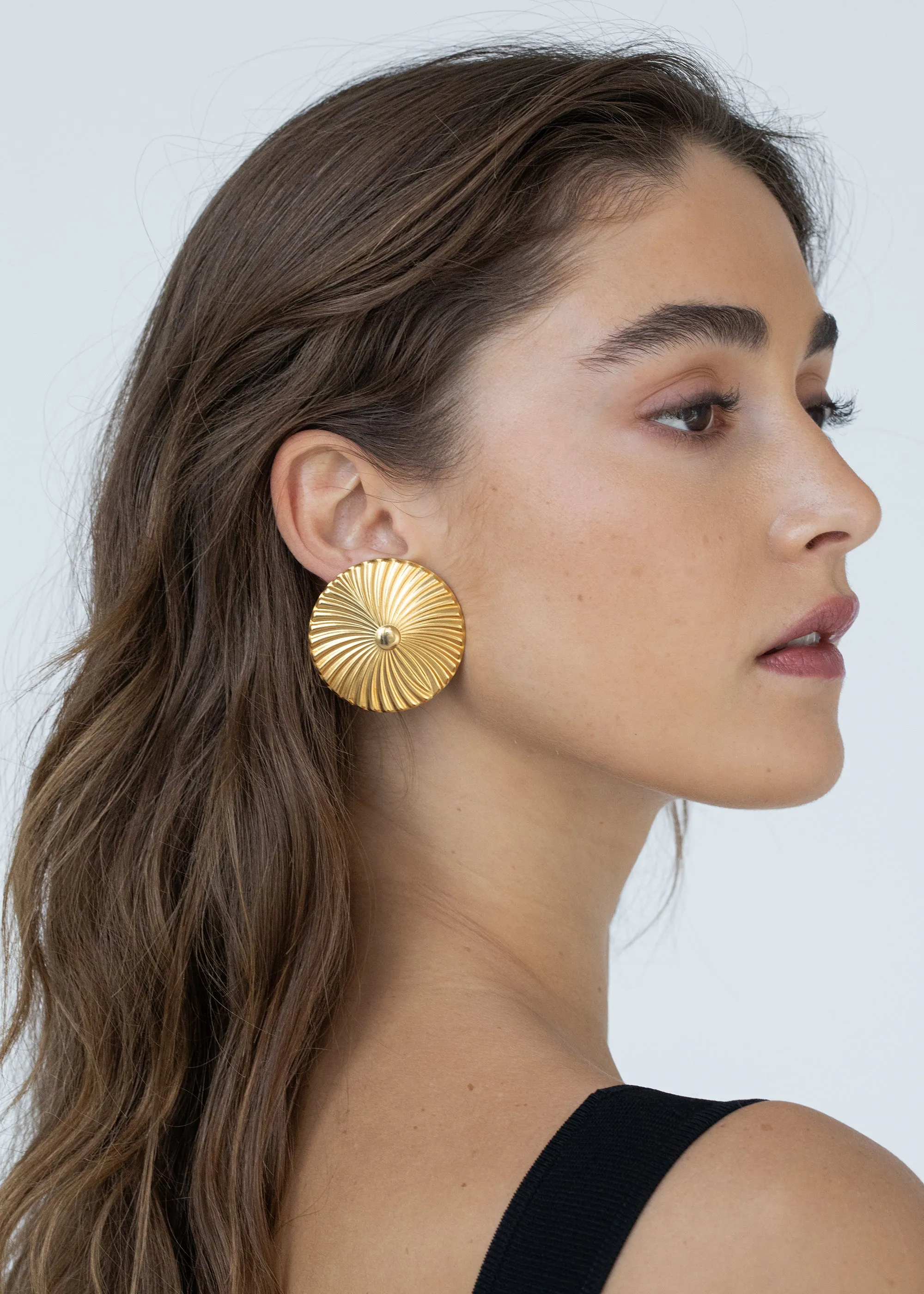 Brissa Stud Earrings -- Gold
